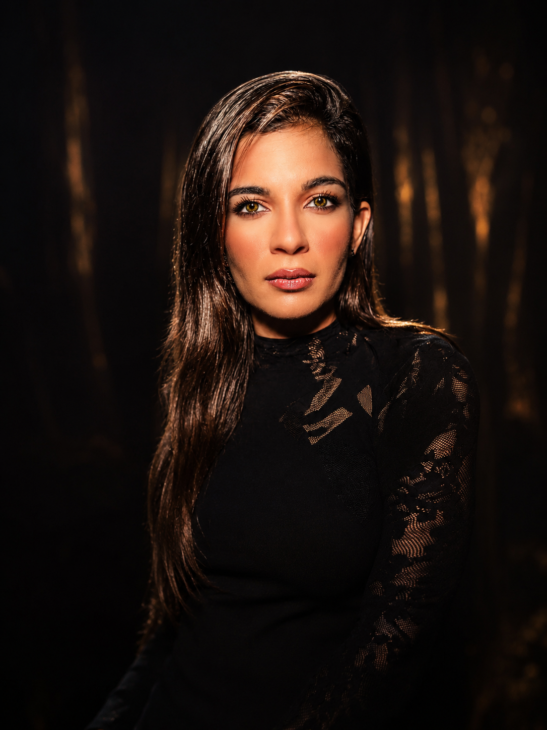 Dramatic studio portrait, black lace — MZ Photographer Portrait Photography